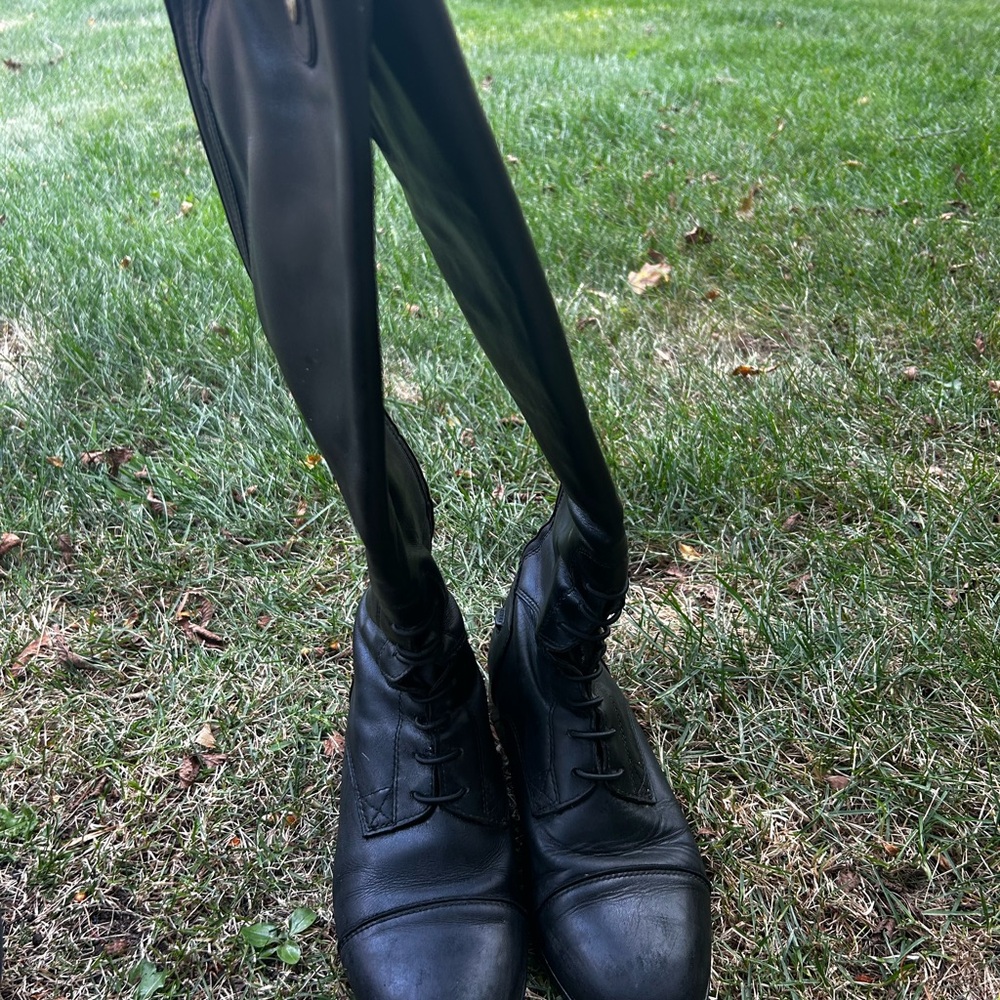 Ariat Tall equestrian Riding Boots size 8 - Picture 3 of 11
